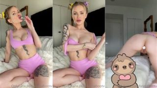 Laynabootv  Nude Sucking Butt Plug Porn Video