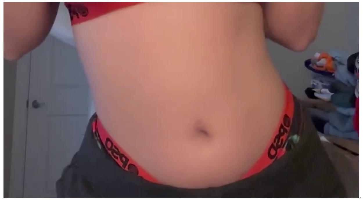 Ashleyyyreyyy Her Nudes Playing Nipple