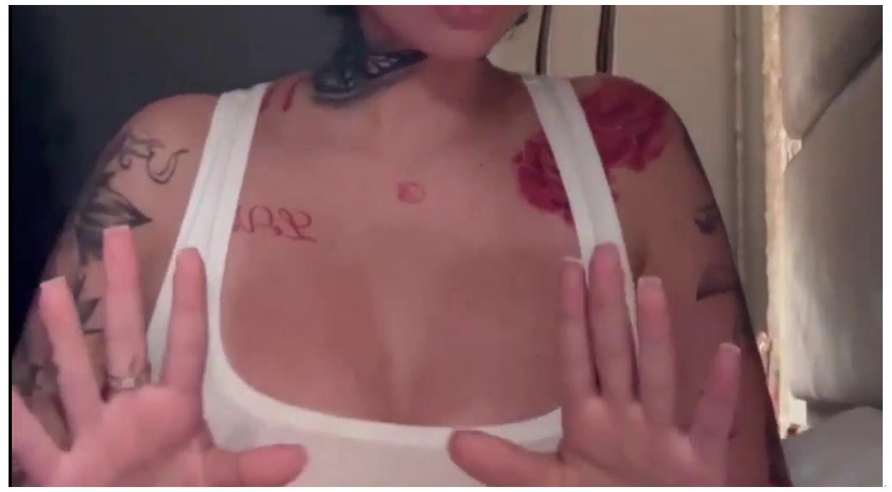 Bhad Bhabie Sexy Nipple Pokies Top Snapchat Video