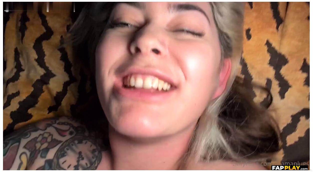 Mamaplugs Closeup Pussy Masturbating And Spreads  Onlyfans Video